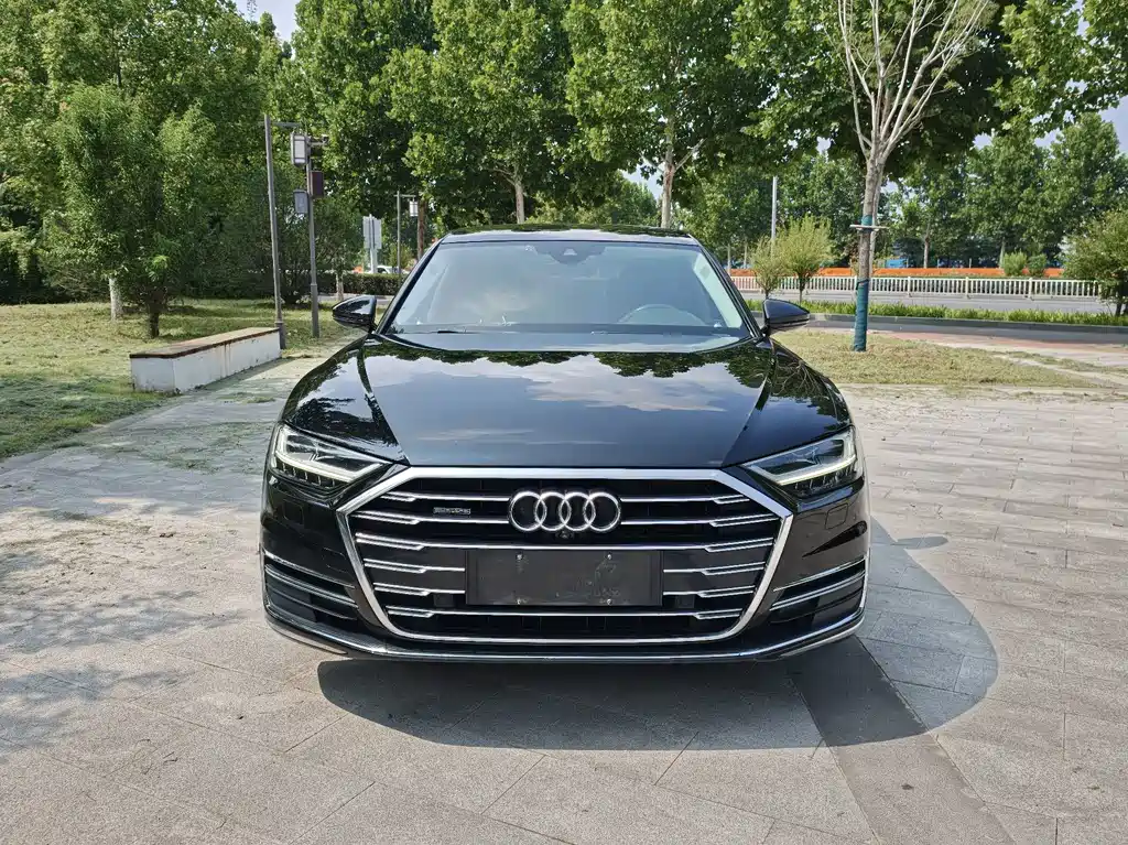 Audi A8 2019 — фото 2