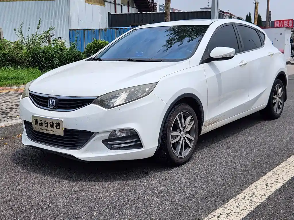 Changan Eado XT 2016 — фото 2