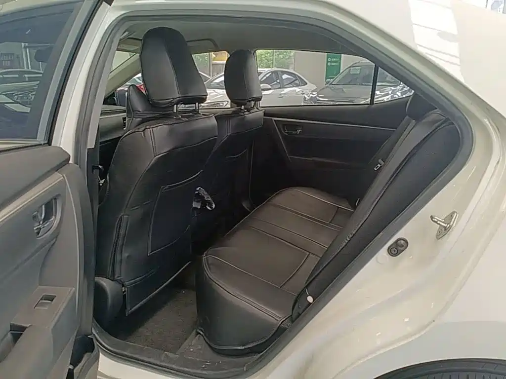 Toyota Corolla 2016 — фото 17