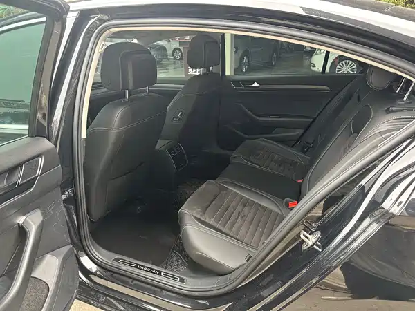 Volkswagen Magotan 2021