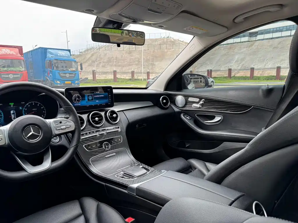 Mercedes-Benz C-Class 2021 — фото 13