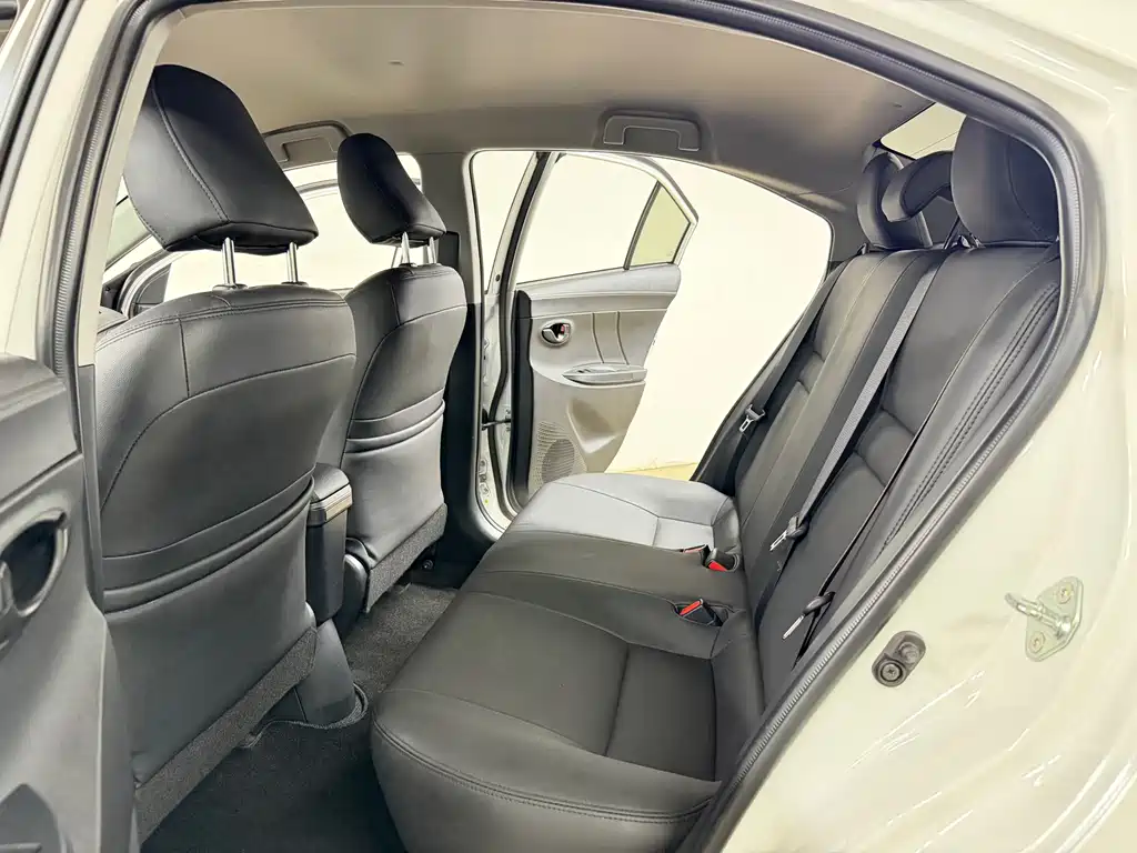 Toyota Vios 2022 — фото 10