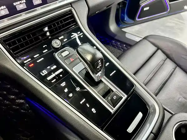 Porsche Panamera 2019