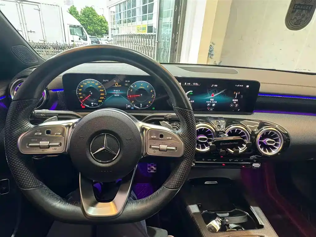 Mercedes-Benz A-Class 2021 — фото 12