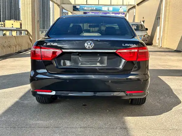 Volkswagen Lavida 2015
