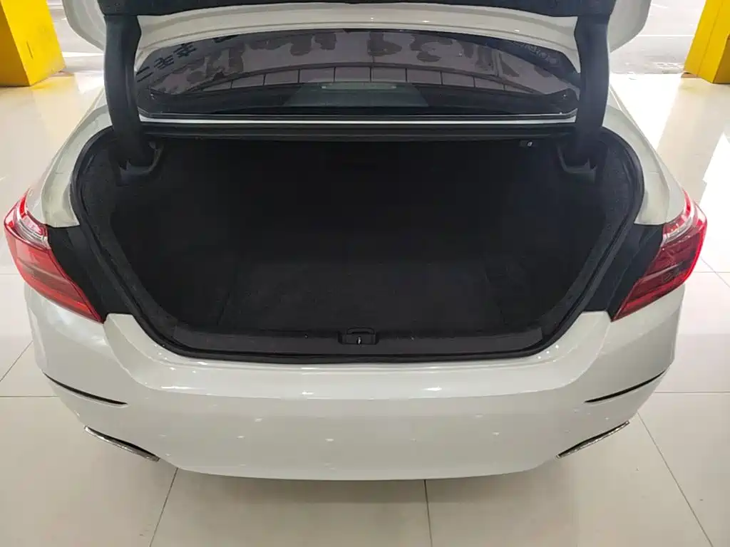 Honda Inspire 2020 — фото 19