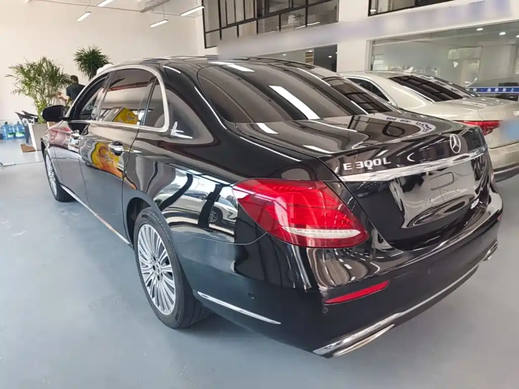 Mercedes-Benz E-Class 2020 — фото 5
