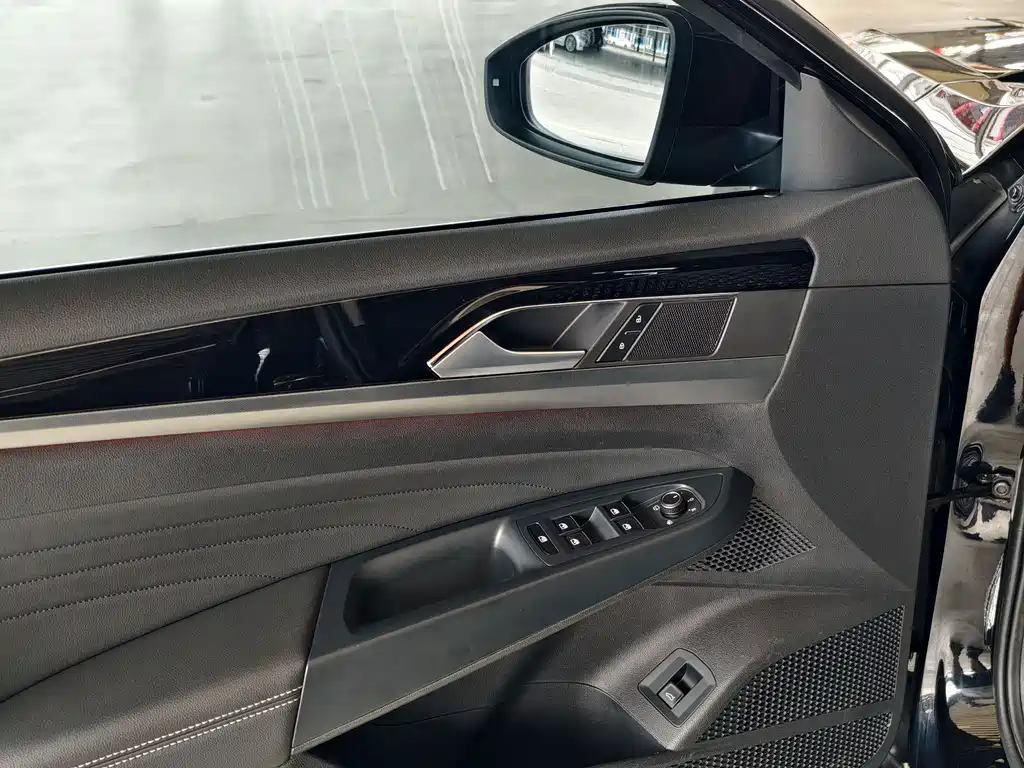 Volkswagen Passat 2023