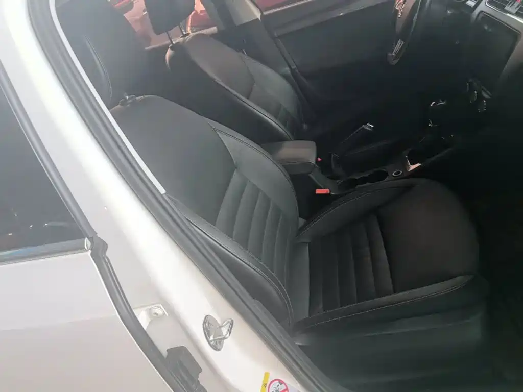 Skoda Octavia 2017 — фото 25