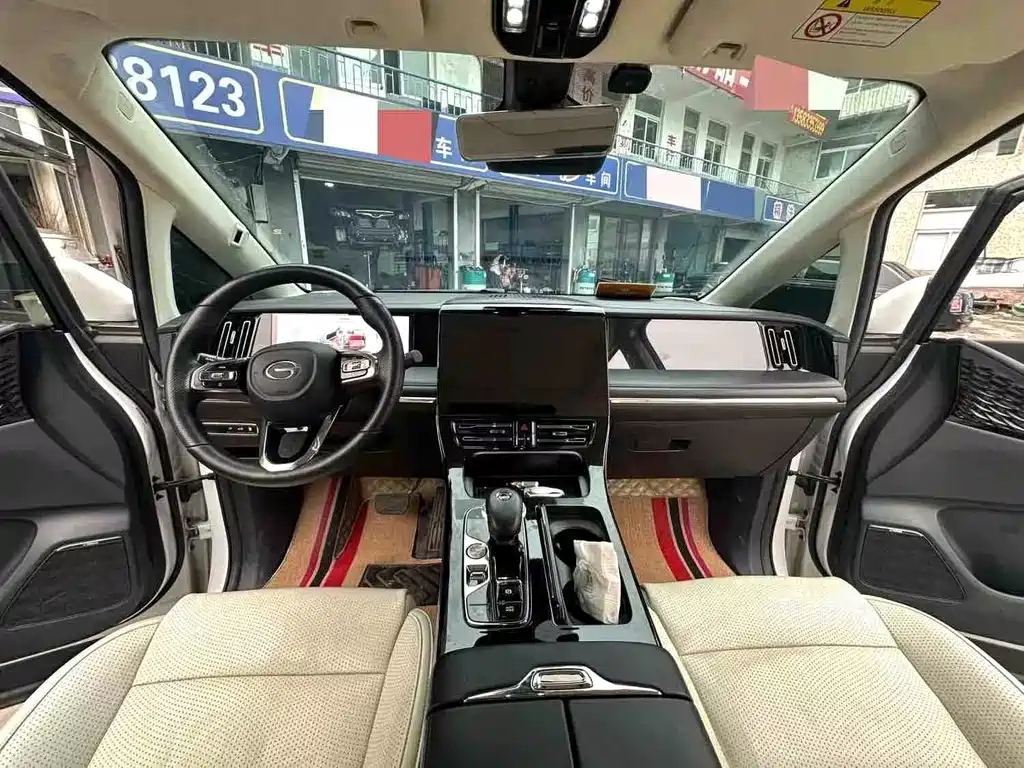 GAC Motor Trumpchi E9 2023 — фото 2