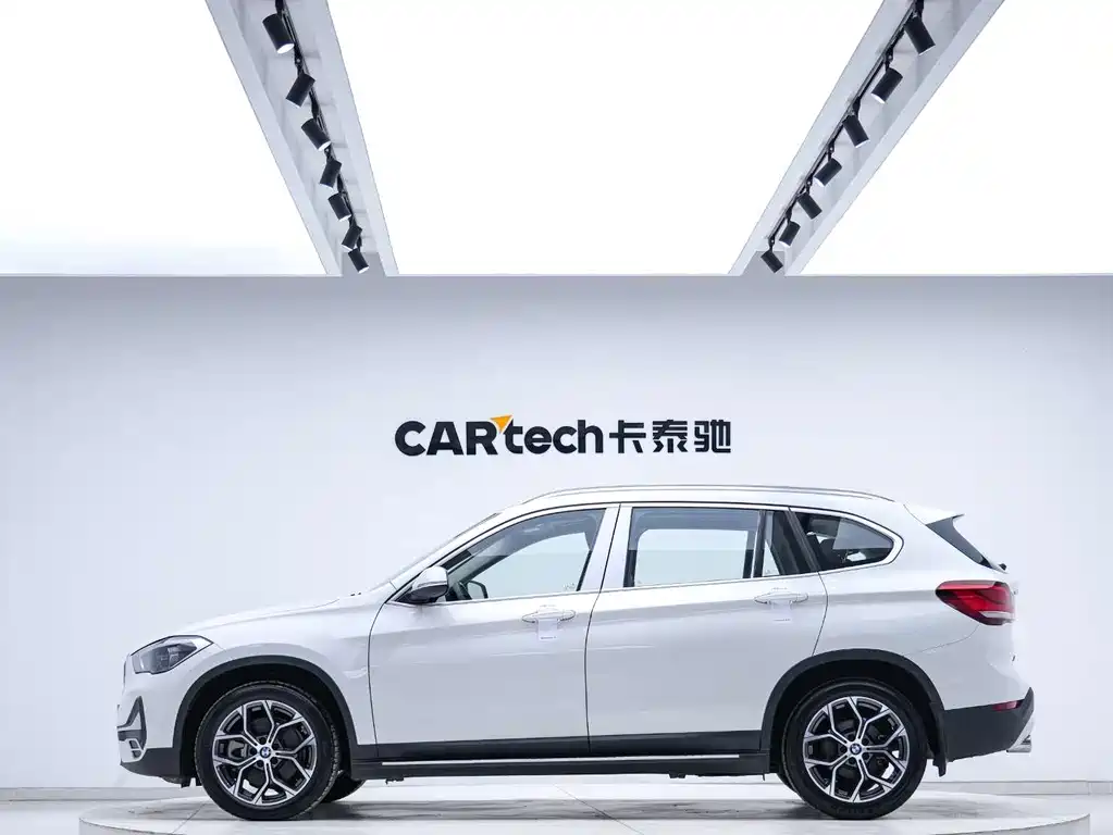 BMW X1 2022 — фото 4