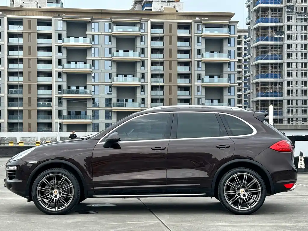 Porsche Cayenne 2014 — фото 4