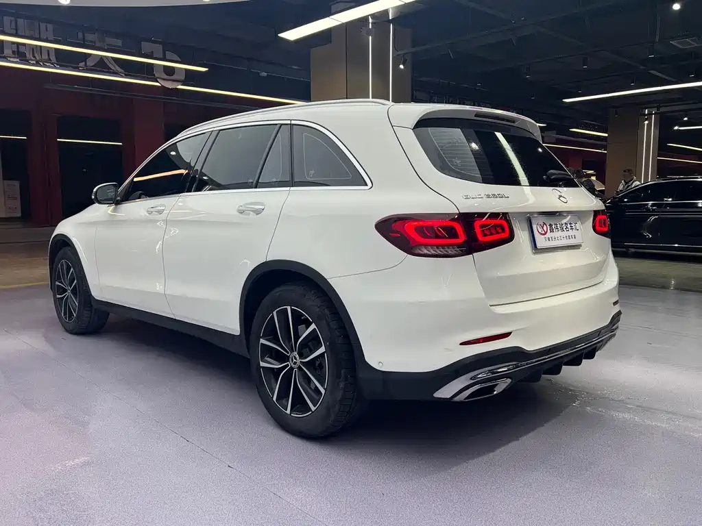 Mercedes-Benz GLC 2022 — фото 16