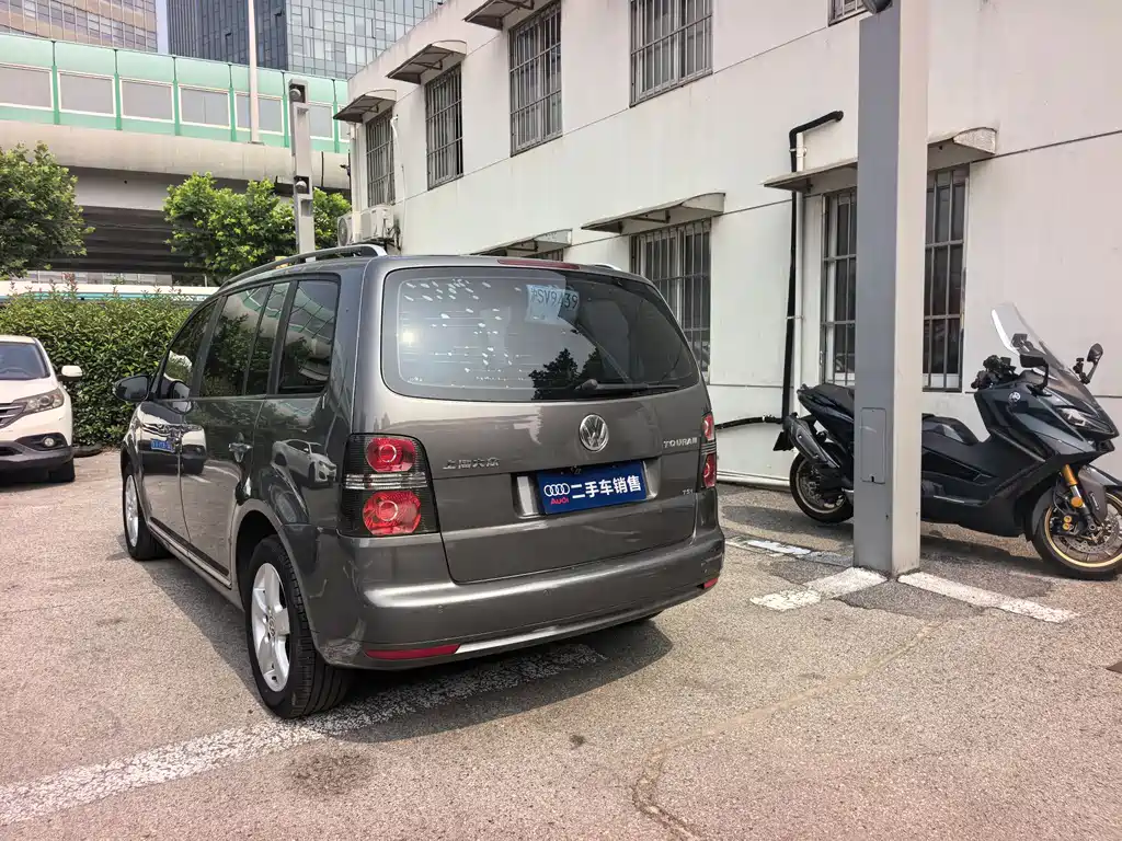 Volkswagen Touran 2013