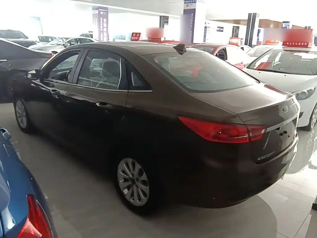 Ford Escort 2015
