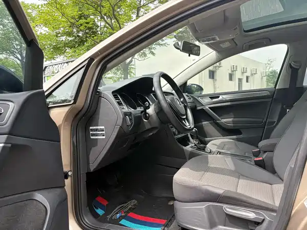 Volkswagen Golf 2016