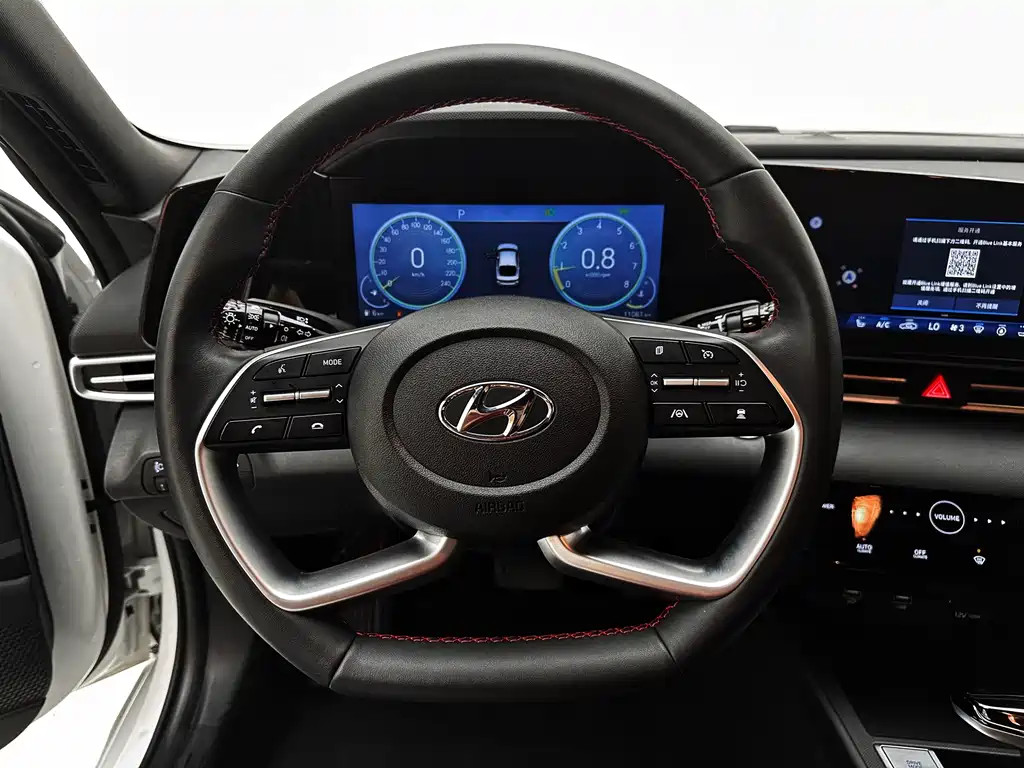 Hyundai Elantra 2022 — фото 19