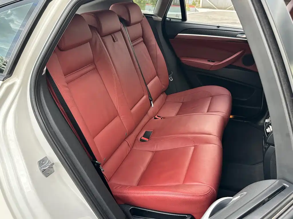 BMW X6 2015 — фото 23