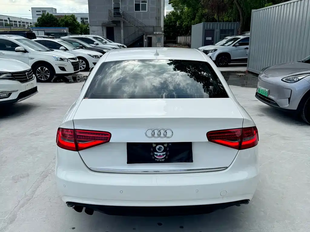 Audi A4L 2015 — фото 15