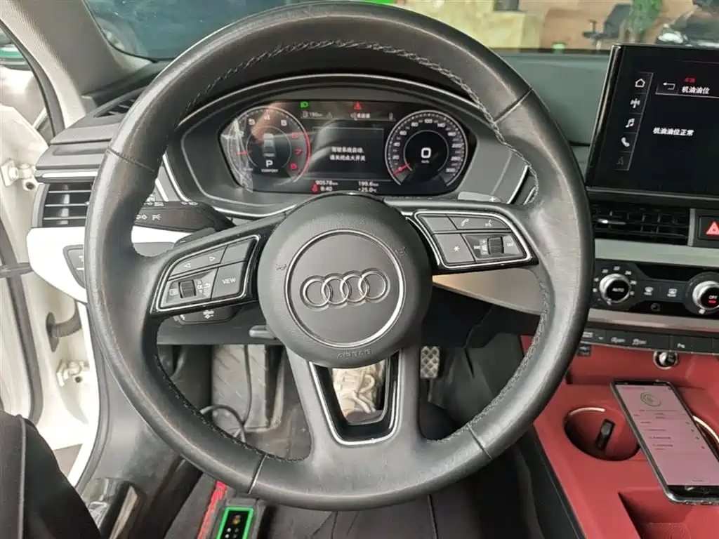 Audi A4L 2023 — фото 11