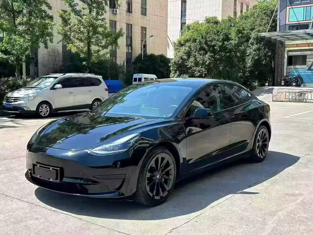Tesla Model 3 2020 — фото 1