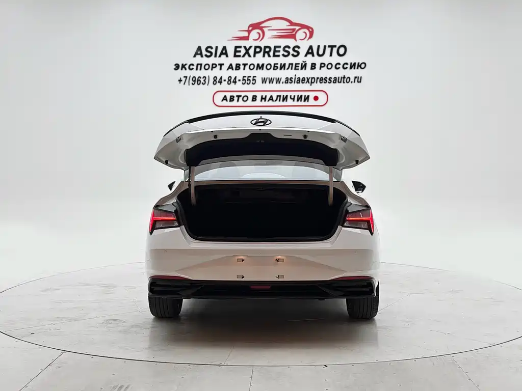 Hyundai Elantra 2022