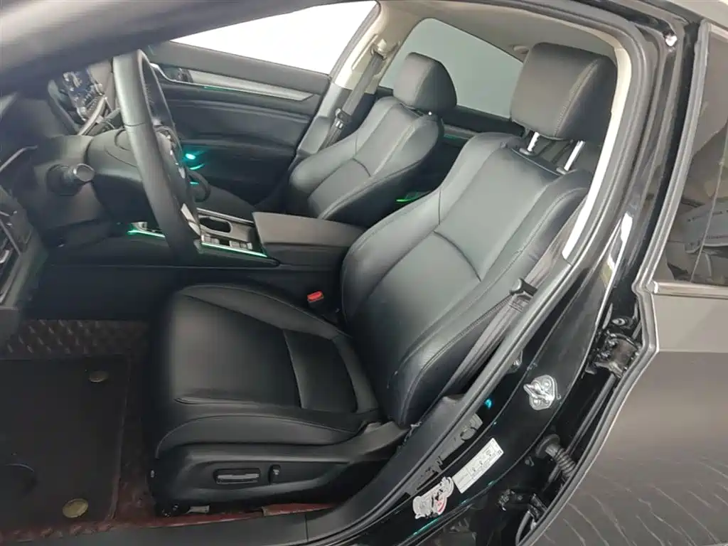 Honda Accord 2021 — фото 15