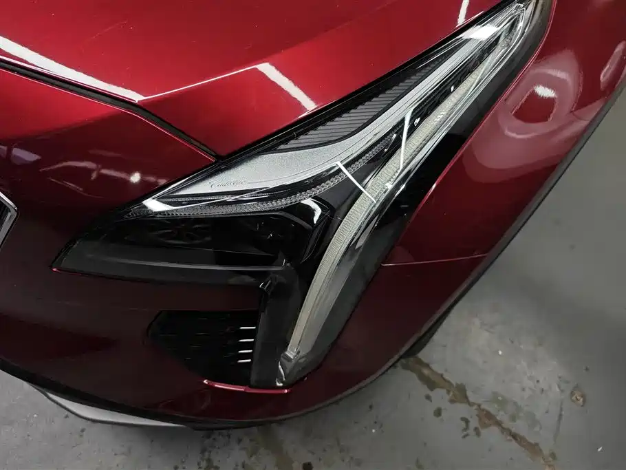Cadillac XT4 2021 — фото 5