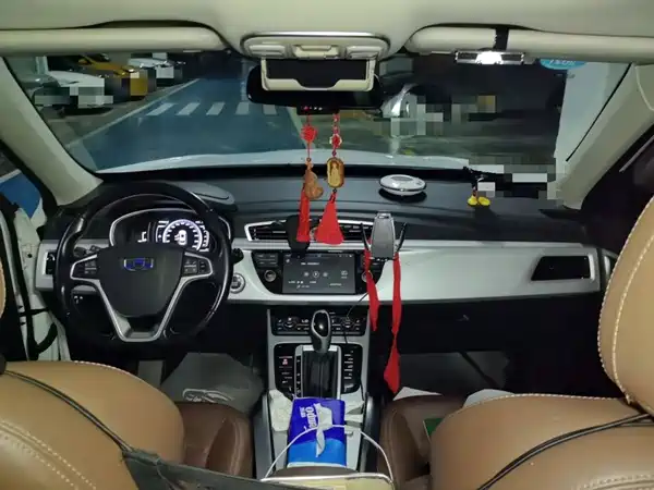 Geely Boyue 2016