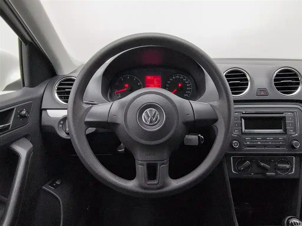 Volkswagen Jetta 2016 — фото 11