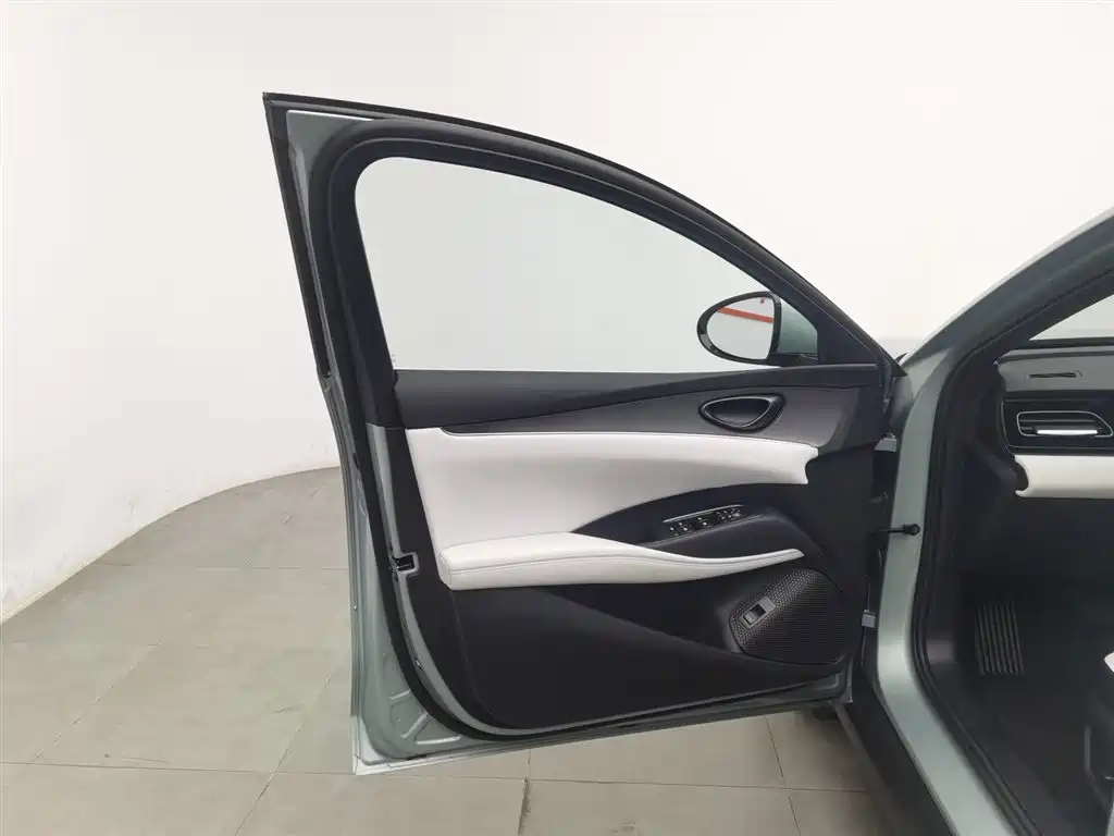 BYD Seal 06 2024 — фото 8