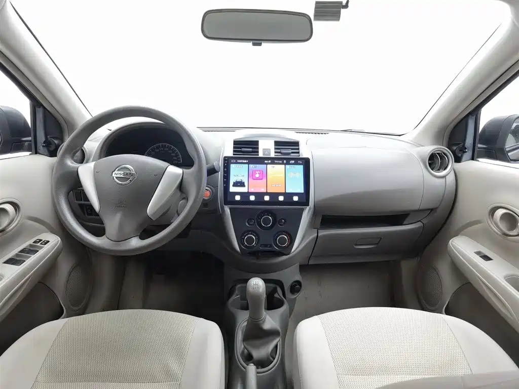 Nissan Sunny 2017 — фото 5