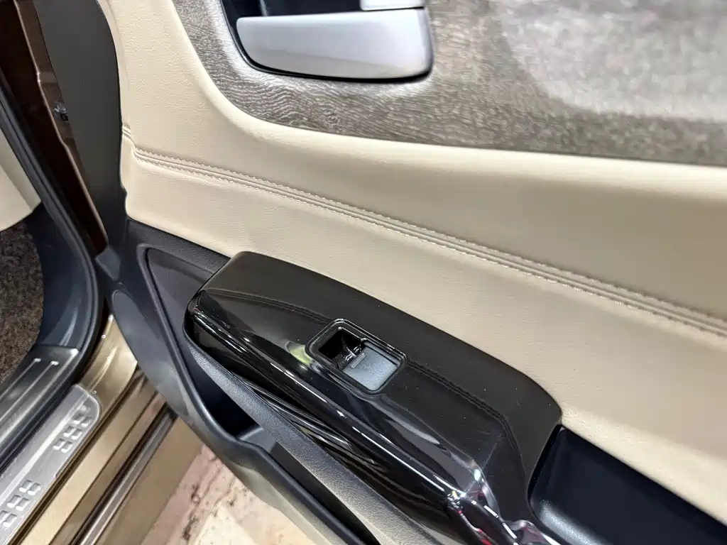 Honda Jade 2018 — фото 25