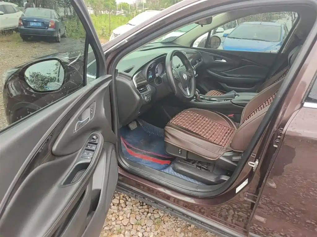 Buick Envision Plus 2019 — фото 16