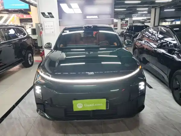 Li Auto L6 2024