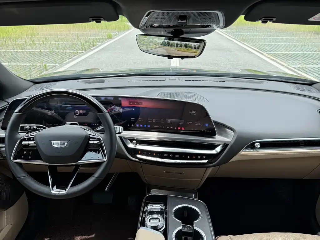 Cadillac Lyriq 2024