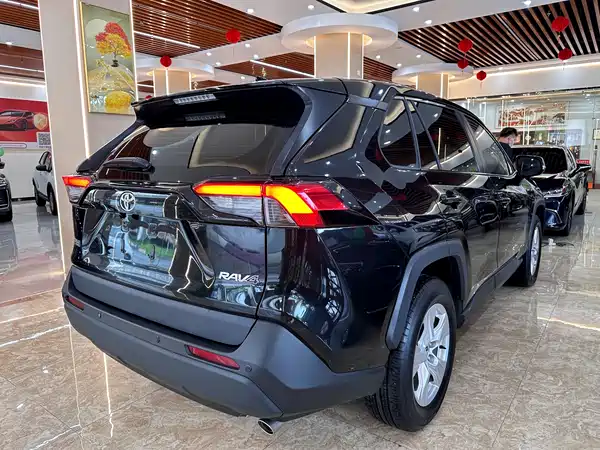 Toyota RAV4 2024