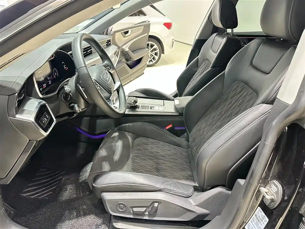 Audi A7L 2025 — фото 13