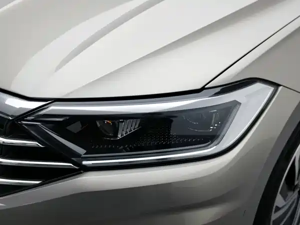 Volkswagen Sagitar 2021