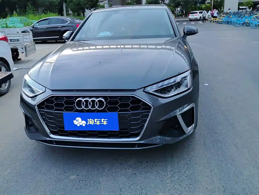 Audi A4L 2025 — фото 2