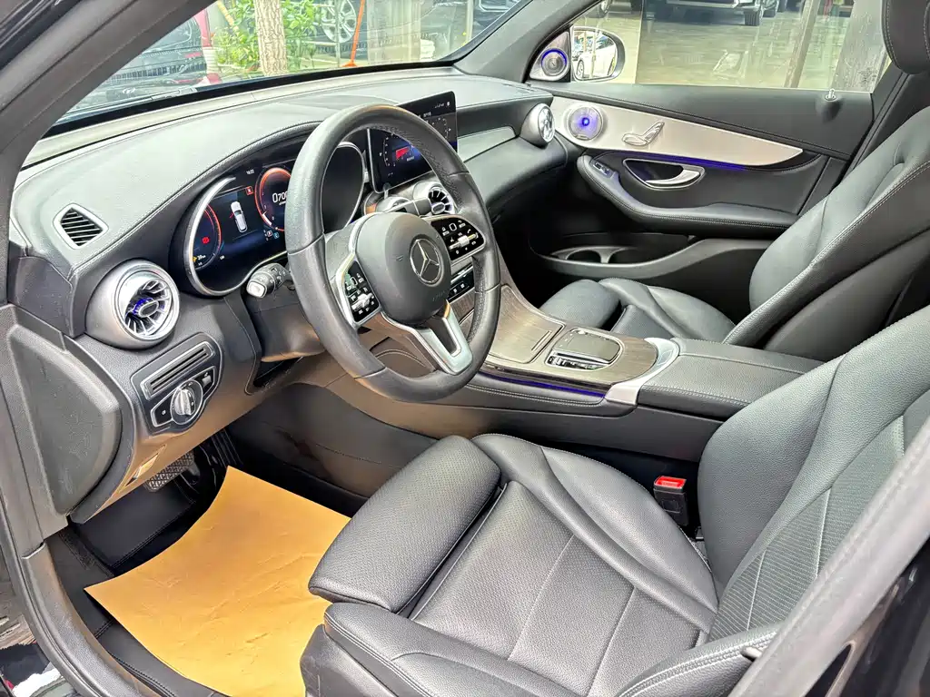 Mercedes-Benz GLC 2020