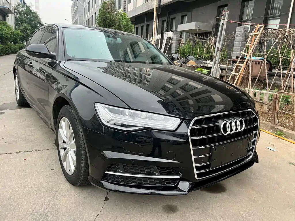 Audi A6L 2015 — фото 1