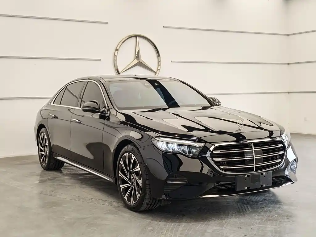 Mercedes-Benz E-Class 2024