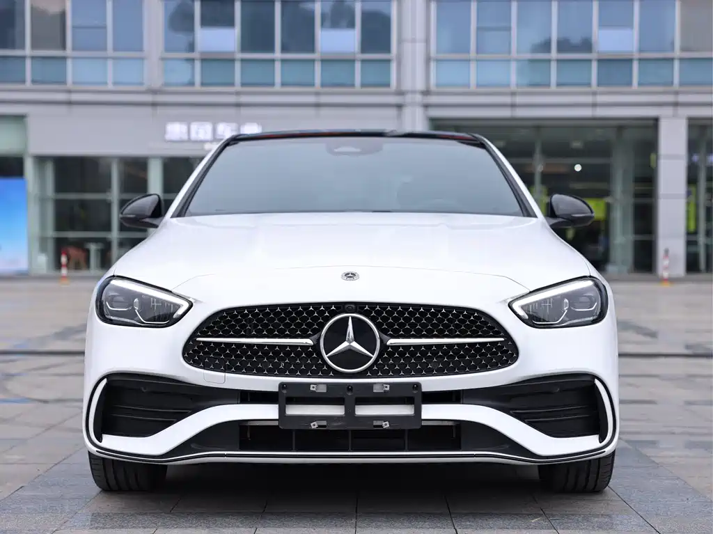Mercedes-Benz C-Class 2023 — фото 2