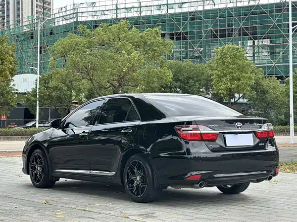 Toyota Camry 2016