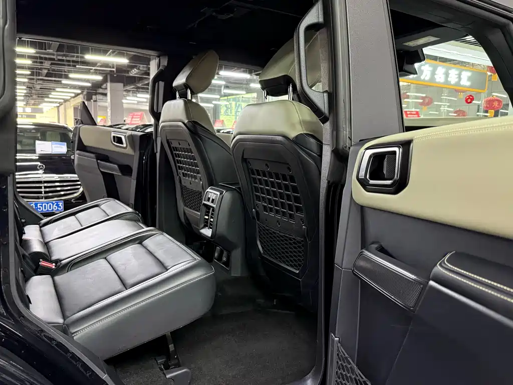 Ford Bronco 2025 — фото 16
