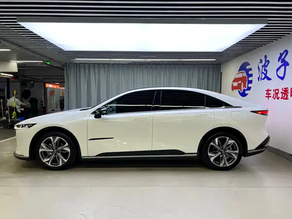 Mazda EZ-6 2025