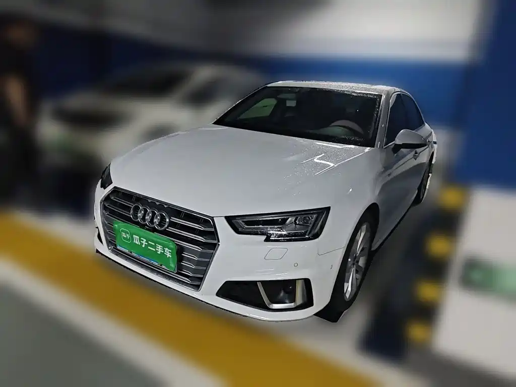 Audi A4L 2019