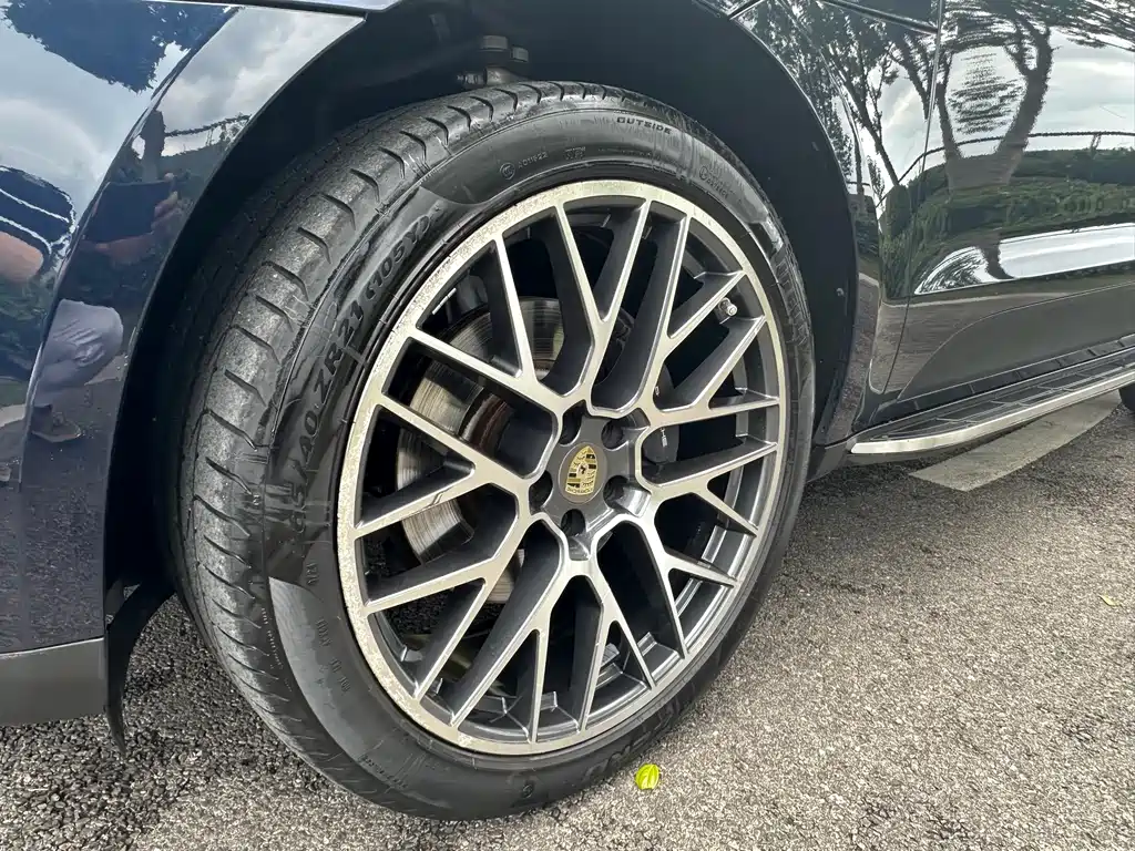 Porsche Macan 2019 — фото 10