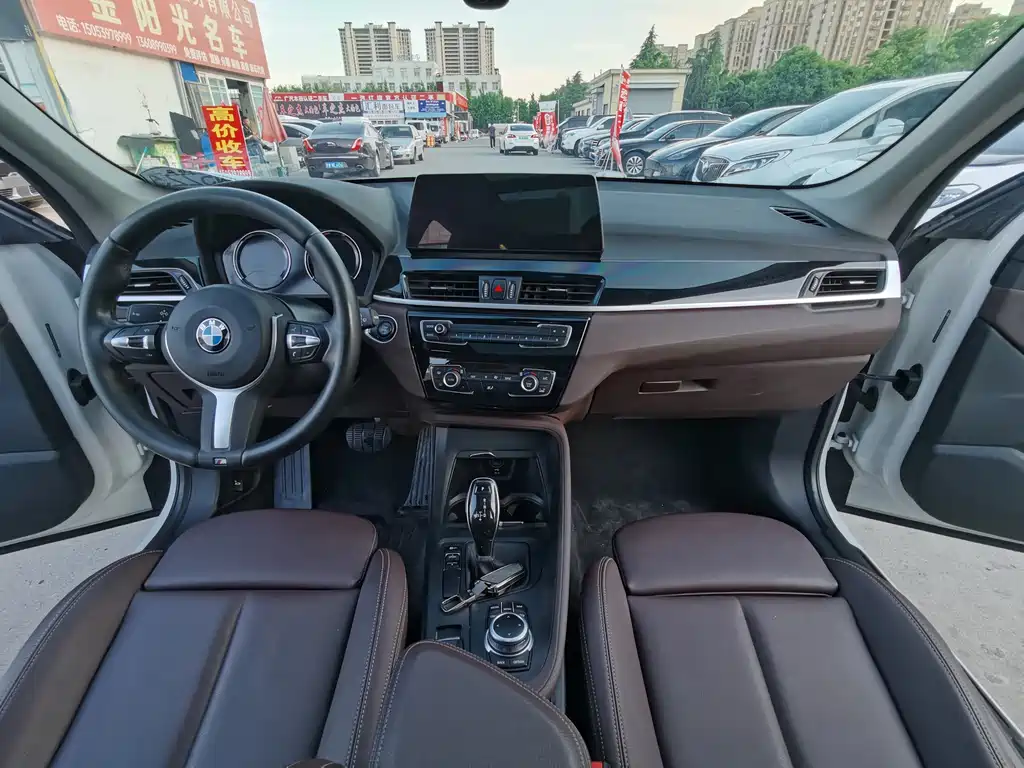 BMW X1 2021 — фото 9